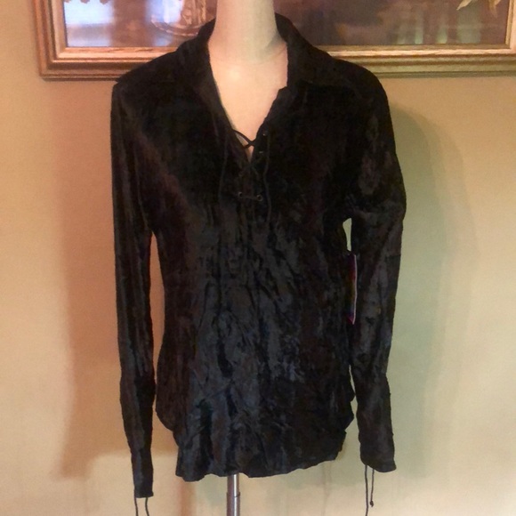 She's Cool Tops - NWT Retro Look Crushed Velvet Top Size M